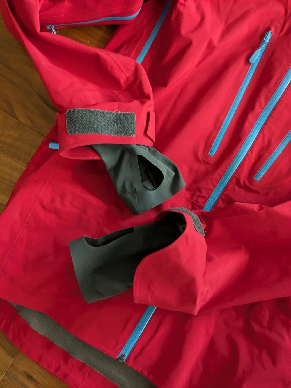 Norrøna Lofoten Gore-Tex® Pro ski shell jacket - Jester red - men's size S